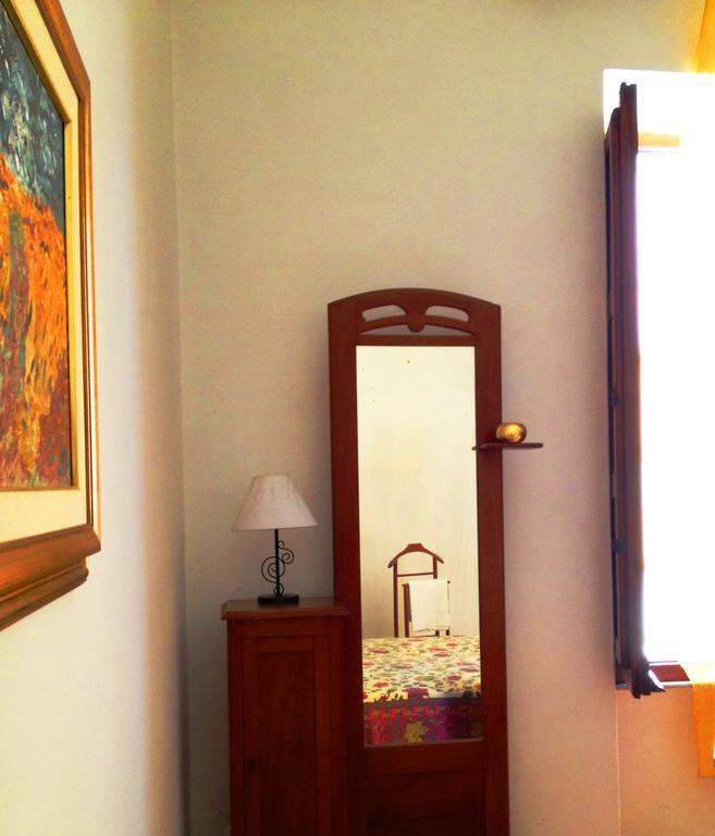 ラ・マッダレーナ Residenza Via Roma 3ヴィラ エクステリア 写真